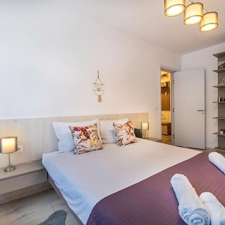 Springhome - Cozy Apartment With Balcony & Parking Brașov Exterior foto
