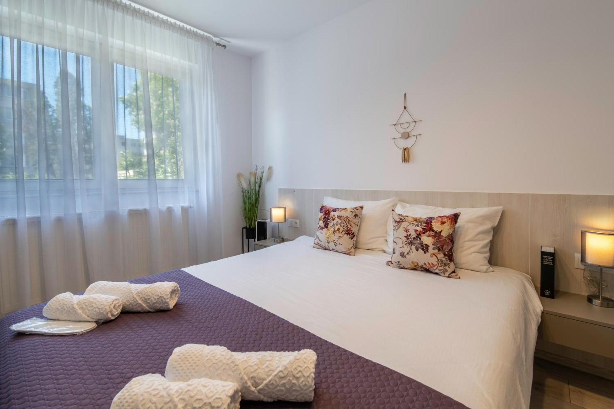 Springhome - Cozy Apartment With Balcony & Parking Brașov Exterior foto