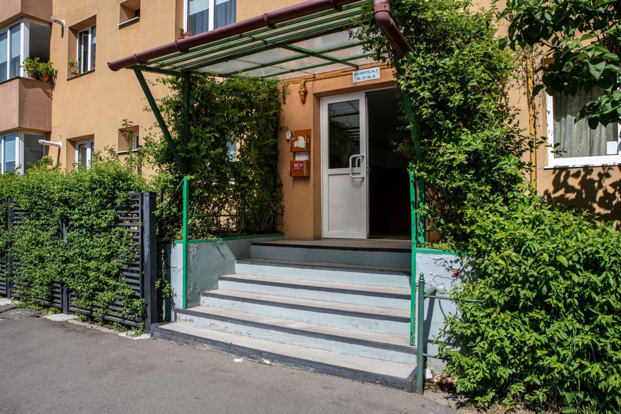 Springhome - Cozy Apartment With Balcony & Parking Brașov Exterior foto